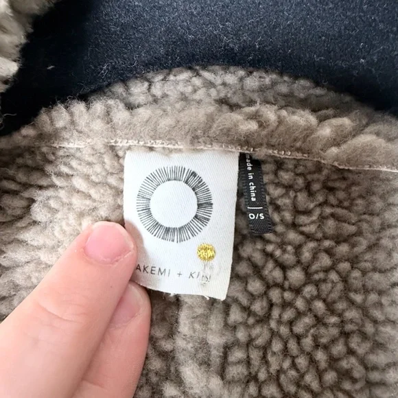 Anthropologie Akemi + Kin Sherpa Vest One Size Vest One Size (L) - Picture 2 of 5